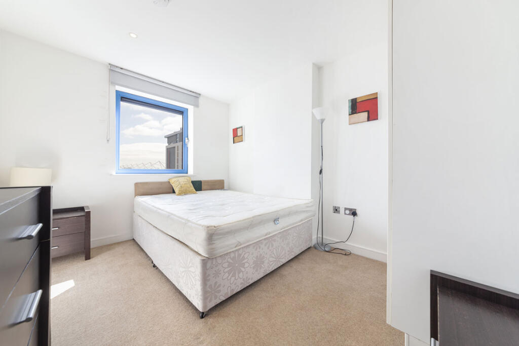 Apartment in London - View 5