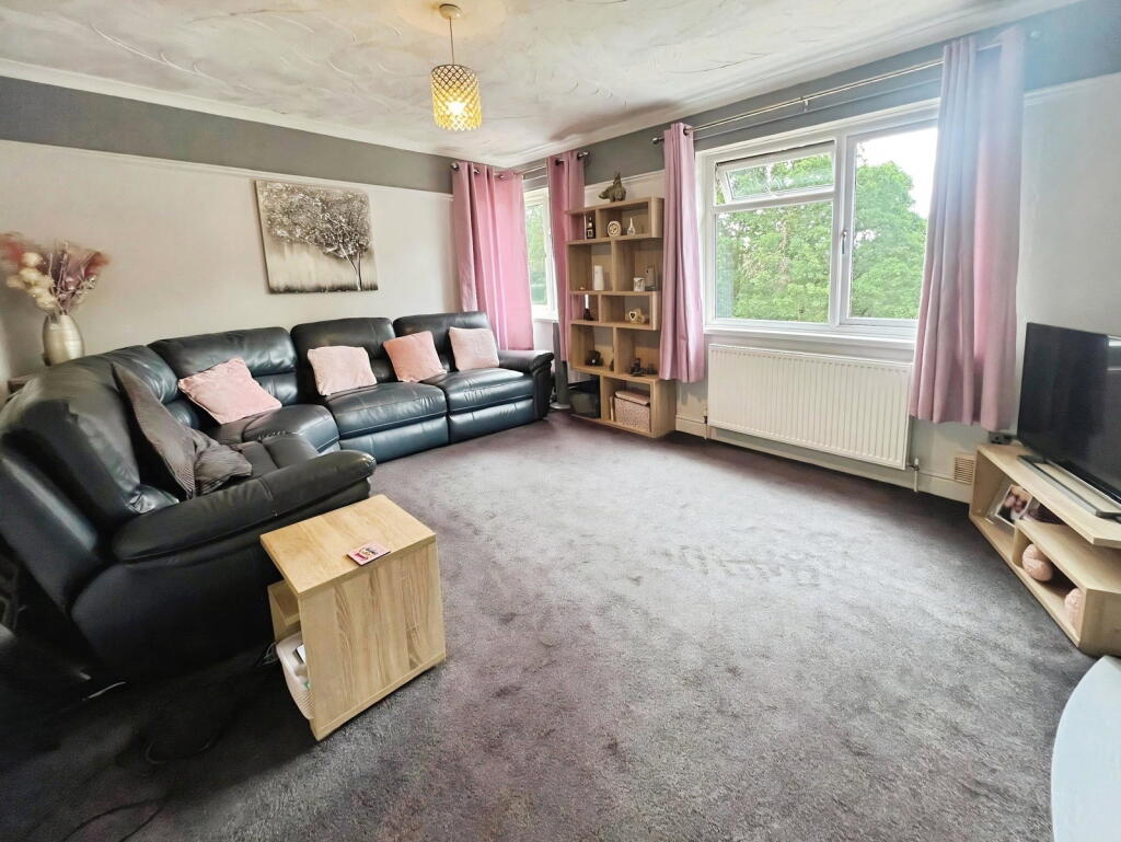 House in Dudley - View 5
