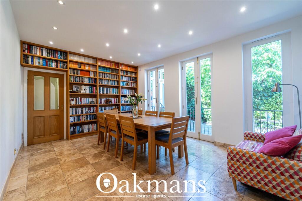 House in Bromsgrove, Aston Fields - More