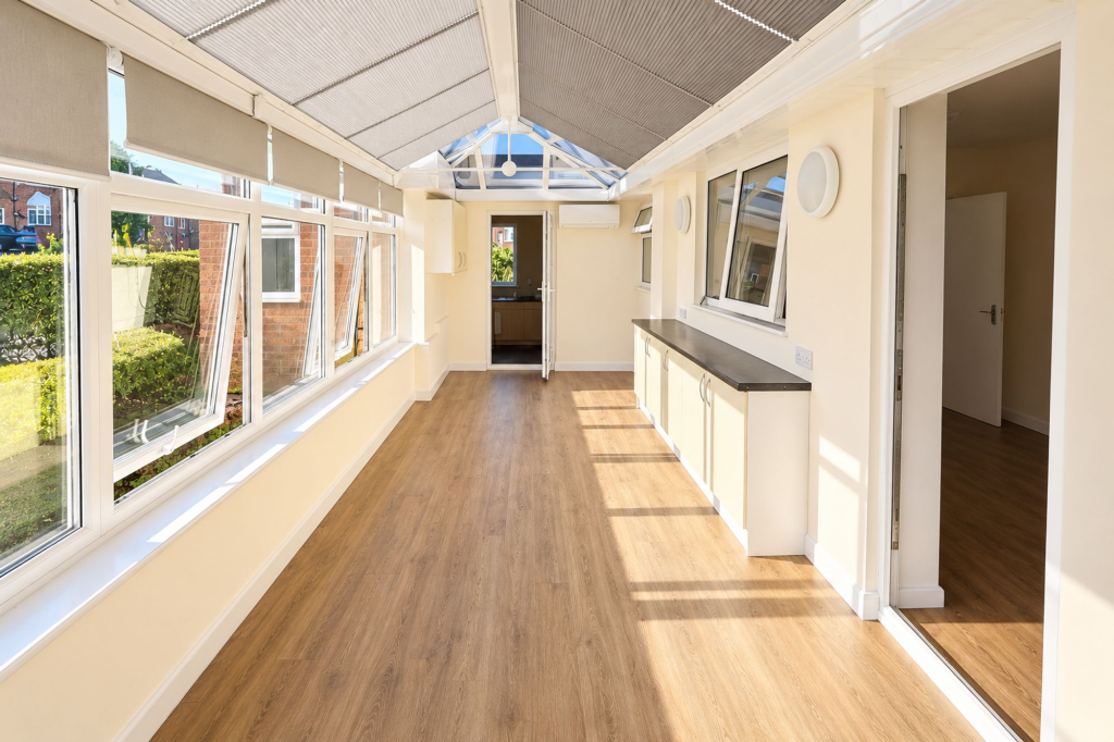 House in Dunstable, Downside, Central Bedfordshire - View 4