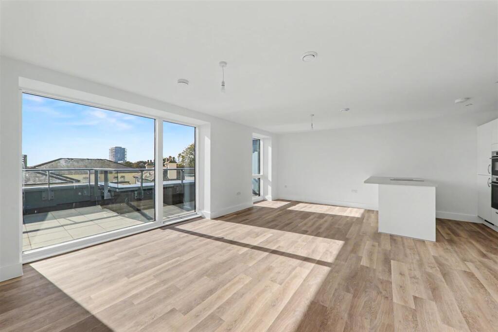 Apartment in Brighton - View 5