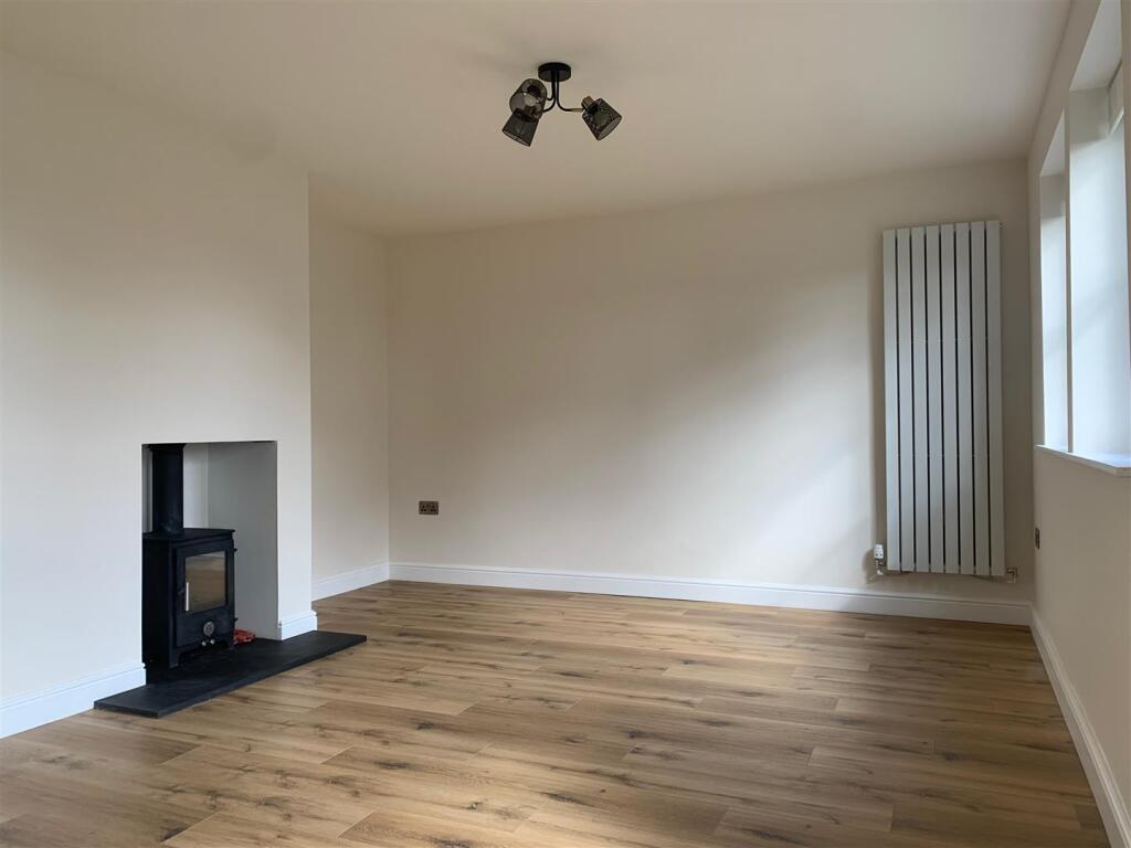 Additional image 7 of Warren Fold, Hurst Green