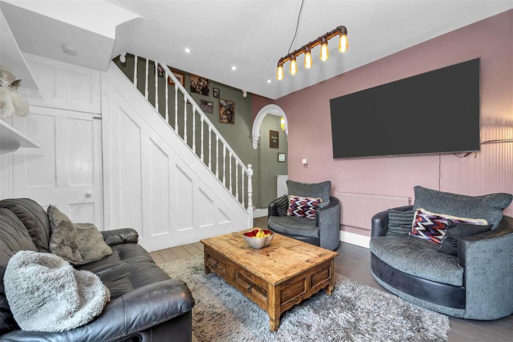 House in Bury St Edmunds, Mildenhall Road Estate - View 5