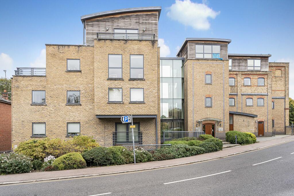 Main image of property: Lower Kings Road, Berkhamsted, HP4