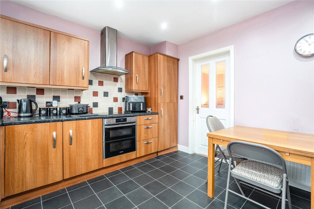 Savile Road, Bilsthorpe, Newark, Nottinghamshire, NG22 photo 4