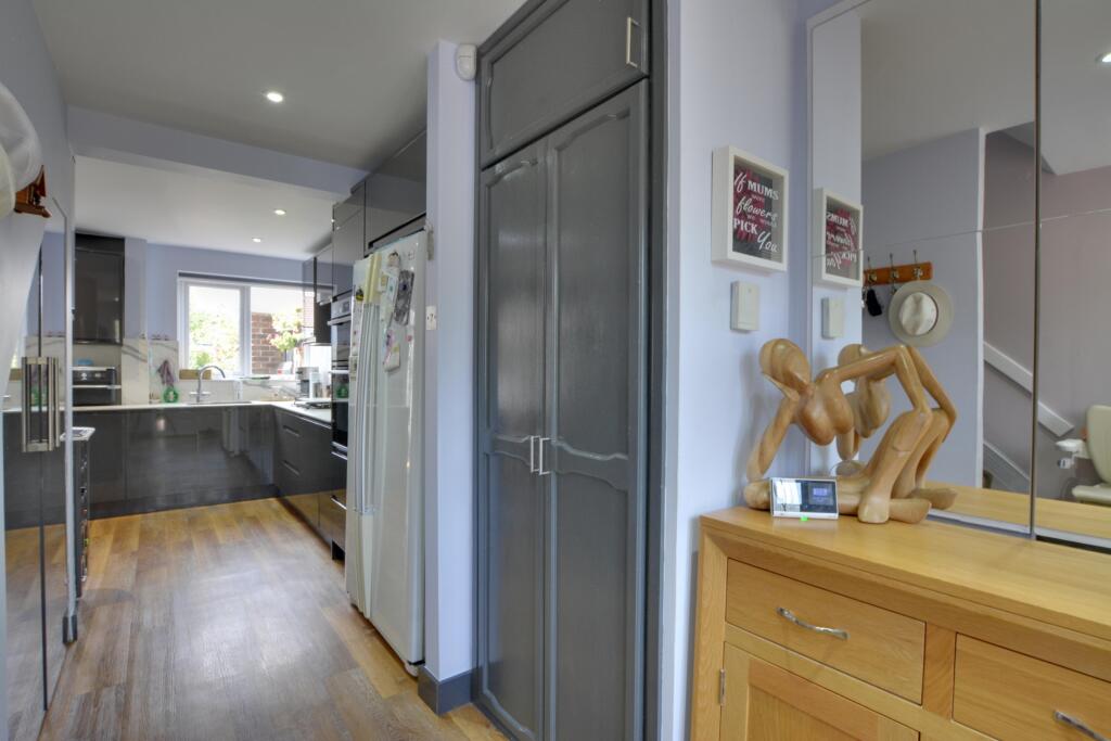 House in Redhill - View 5