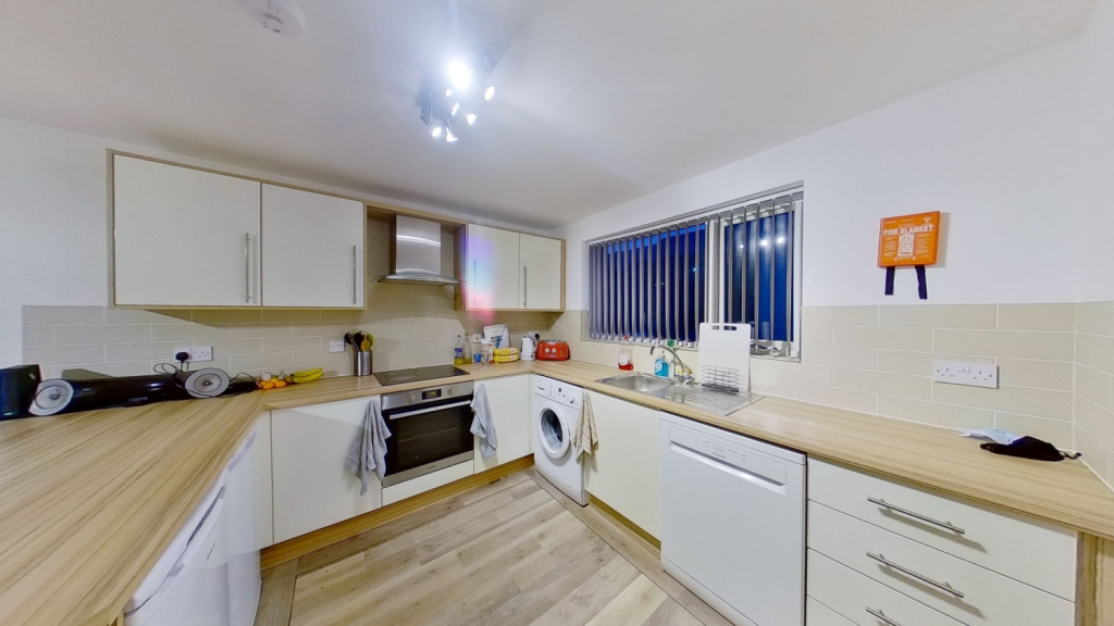 Main image of property: 19 Kilbourn Street, Nottingham, NG3 1BQ