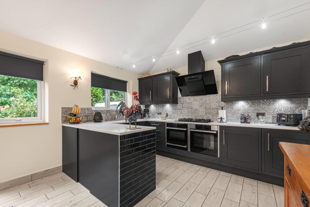 House in Sheffield, South Yorkshire - View 3