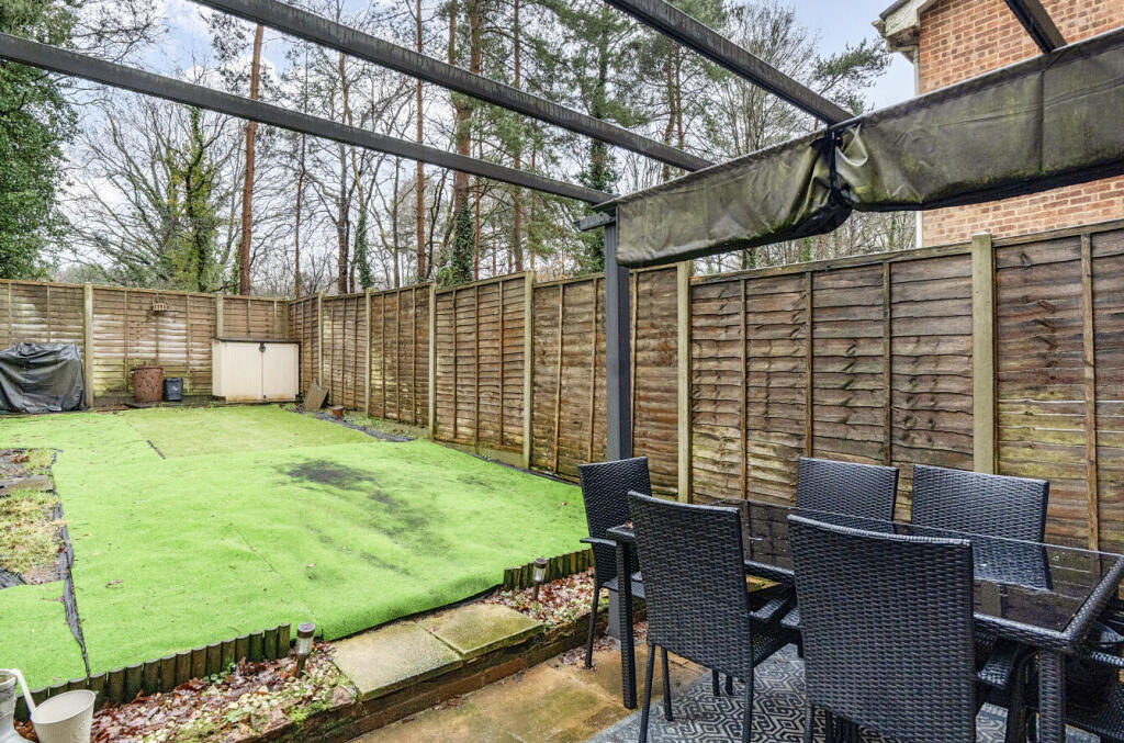House in Bracknell - View 4