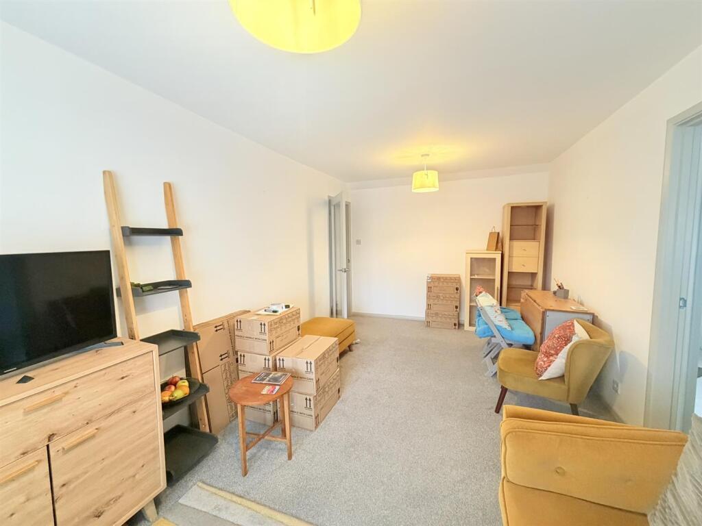 Apartment in Lewes, Seaford - View 5