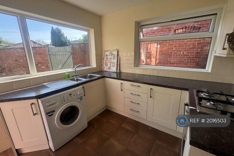 House in Preston - View 2