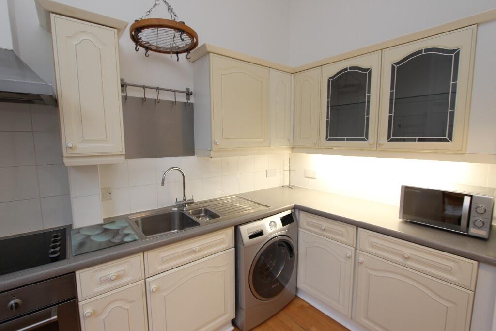 Apartment in Edinburgh - View 5