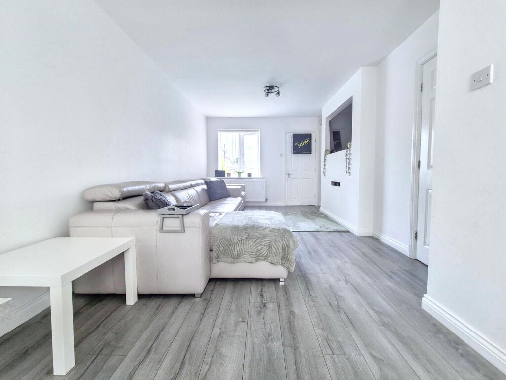 House in South Tyneside, Primrose - View 2
