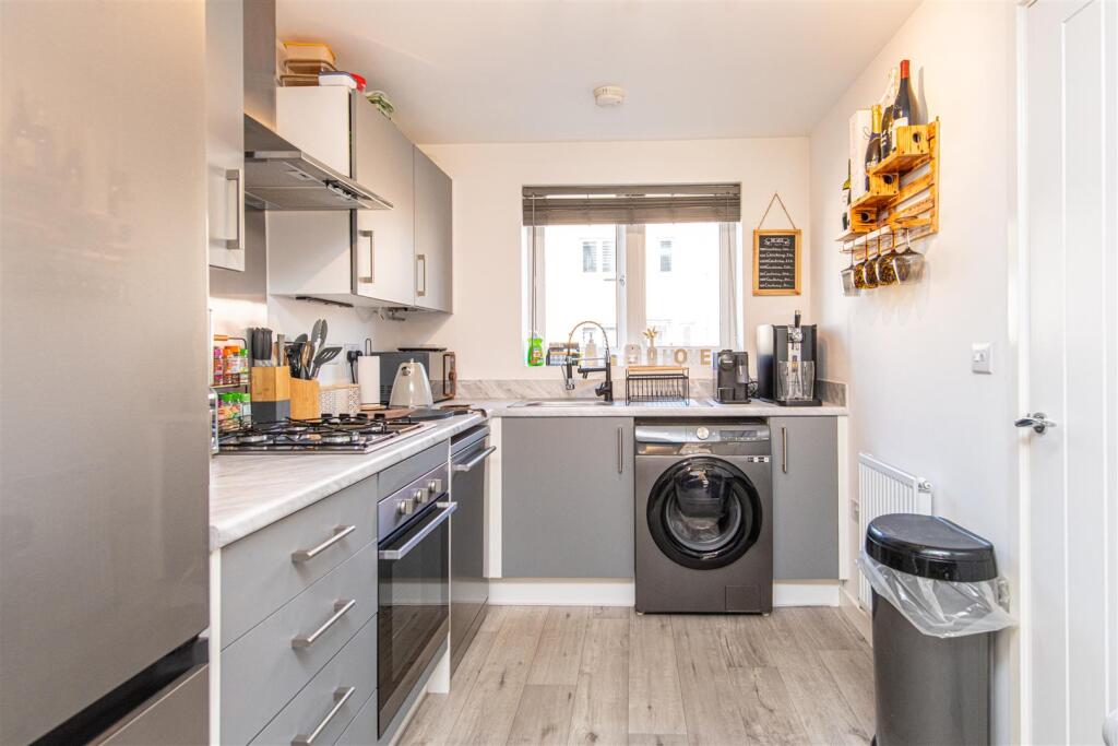 Larimar Road, Wellingborough - View 6