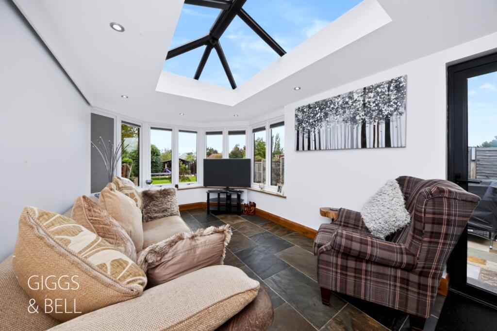 House in Luton - More