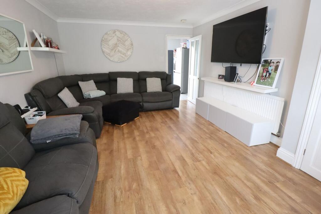 House in Southend-on-Sea - View 4