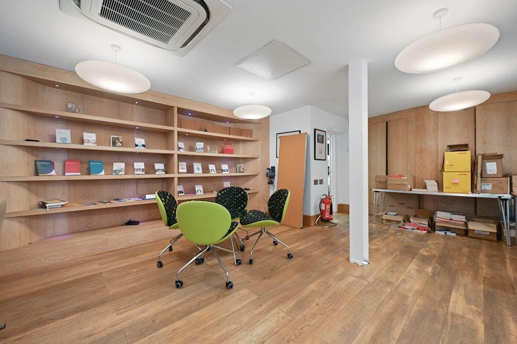 10-8f50GCTSP - 77 Great Peter St - Reception 2 -Original (6)-small.JPG