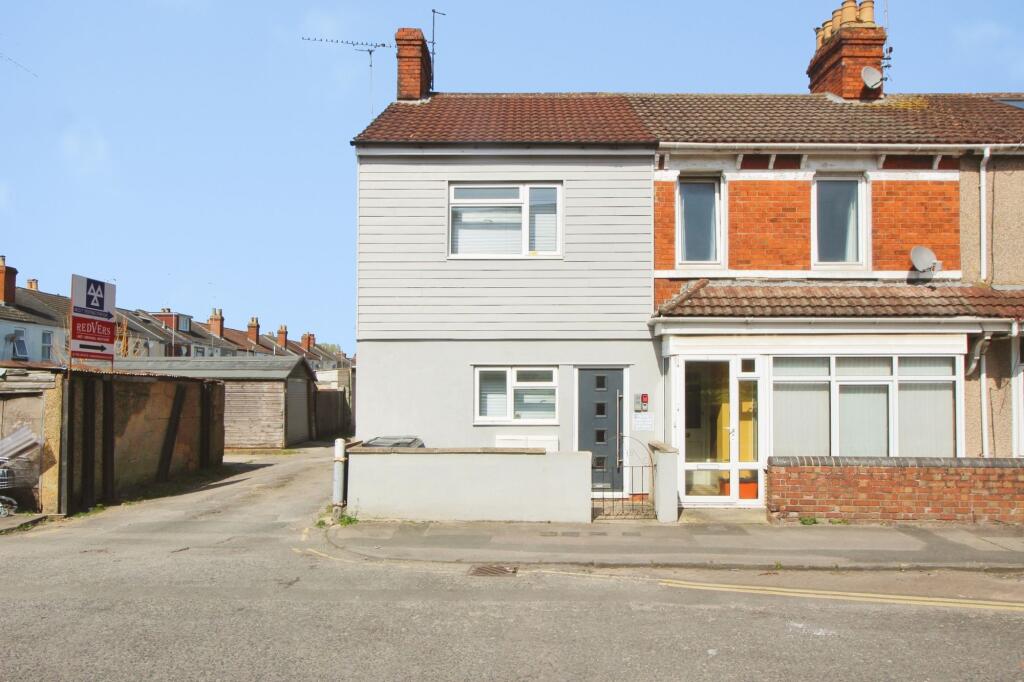 Main image of property: Ferndale Road, Swindon, SN2