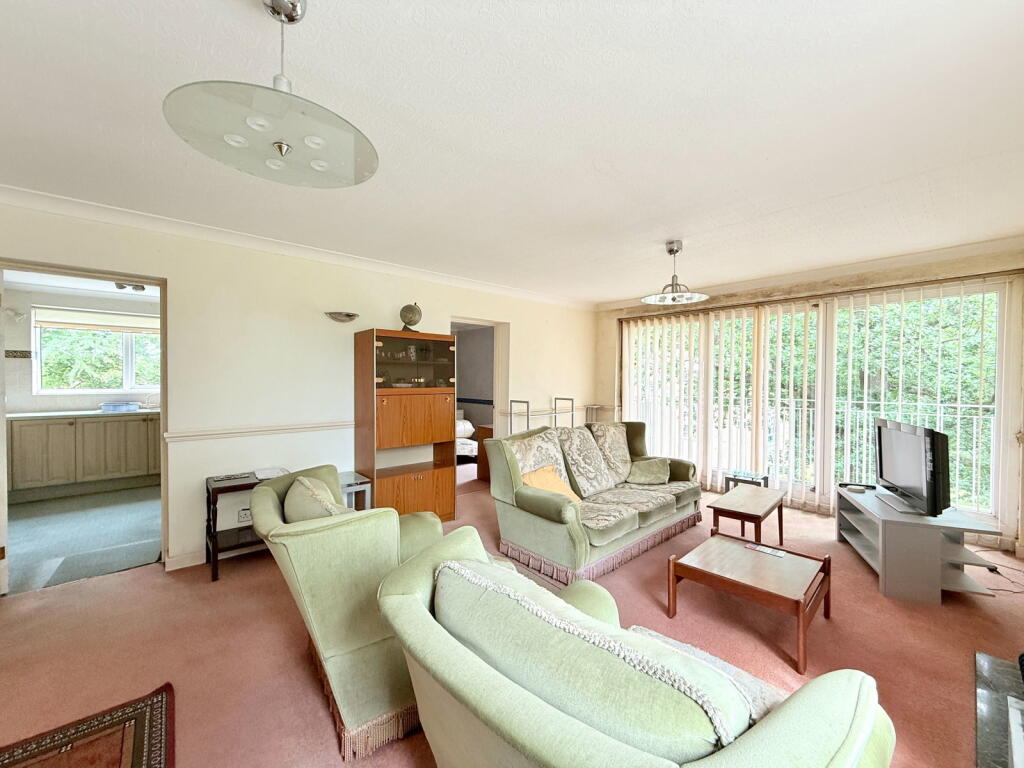 Apartment in Solihull, Mallards Reach, Kineton Green - View 2