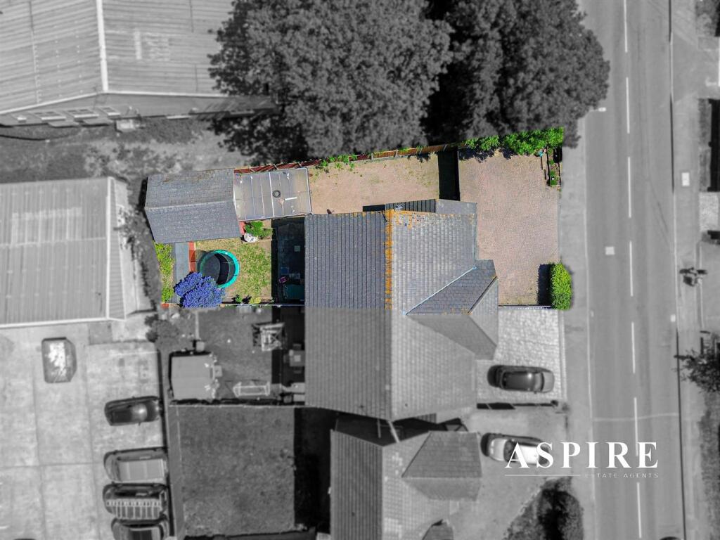Burnt Mills Road, Basildon photo 2