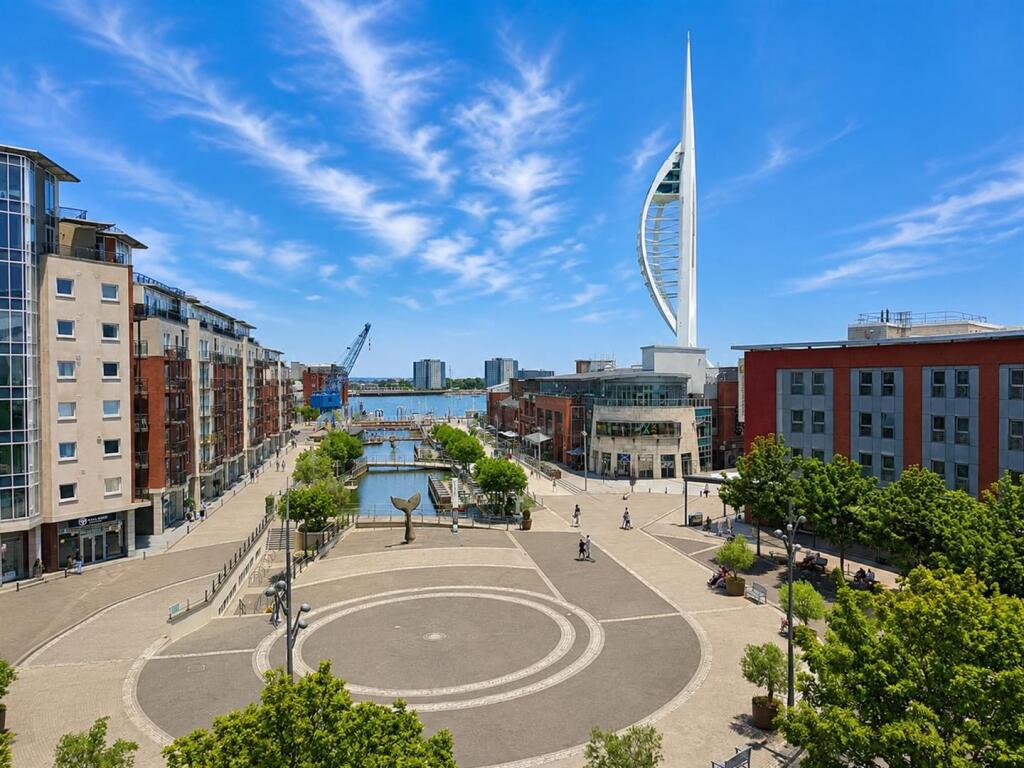Apartment in Portsmouth - View 2