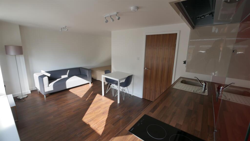 Main image of property: Flat 3 Hill House, Bournemouth BH1