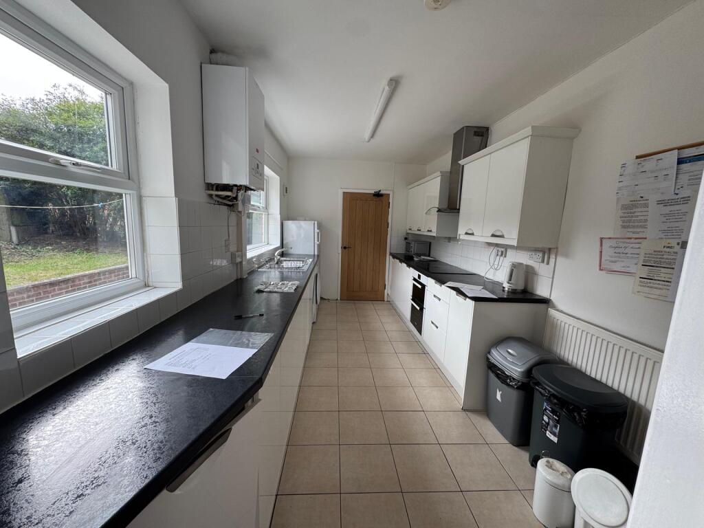 House in Nottingham - View 2