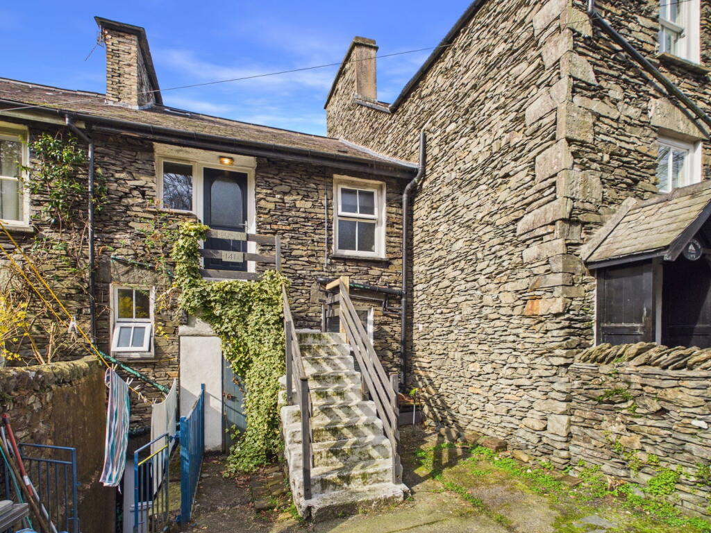 Main image of property: 141a Craig Walk, Windermere, Cumbria, LA23 3AX