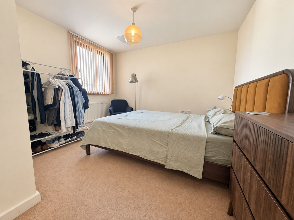 Apartment in Bristol, Canon's Marsh, City Centre - View 5