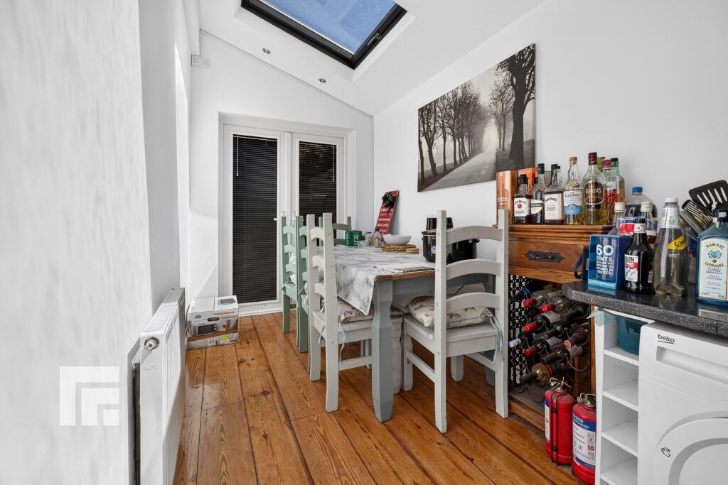 Oakfield Street, Roath, CF24 photo 3