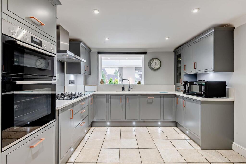 Discovery Road, Bearsted, Maidstone photo 3