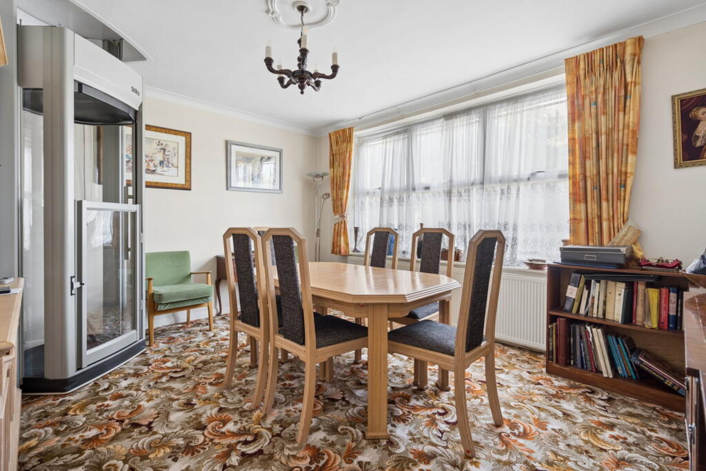 House in Harrow - View 5