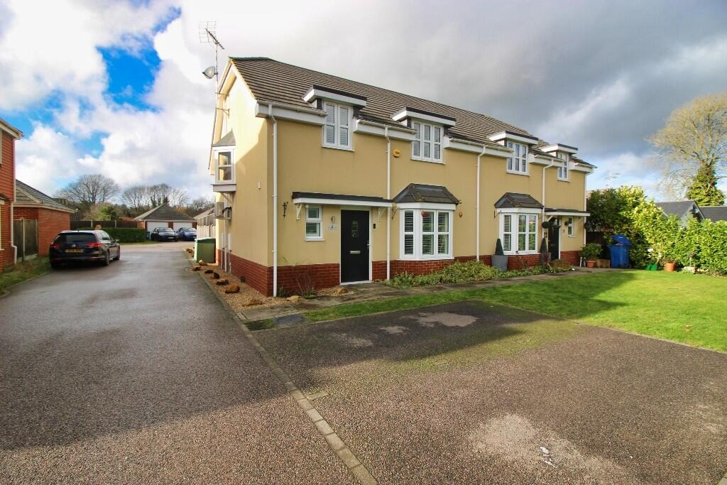 Main image of property: West Kingsdown, TN15