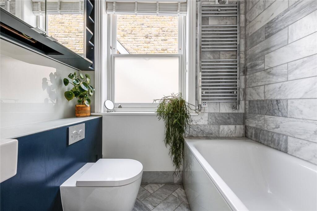 Apartment in London - View 4