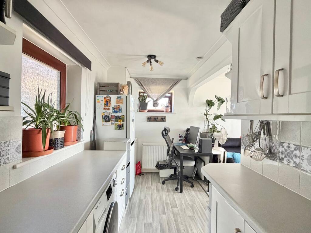 Apartment in Bexhill-on-Sea, Pebsham - More