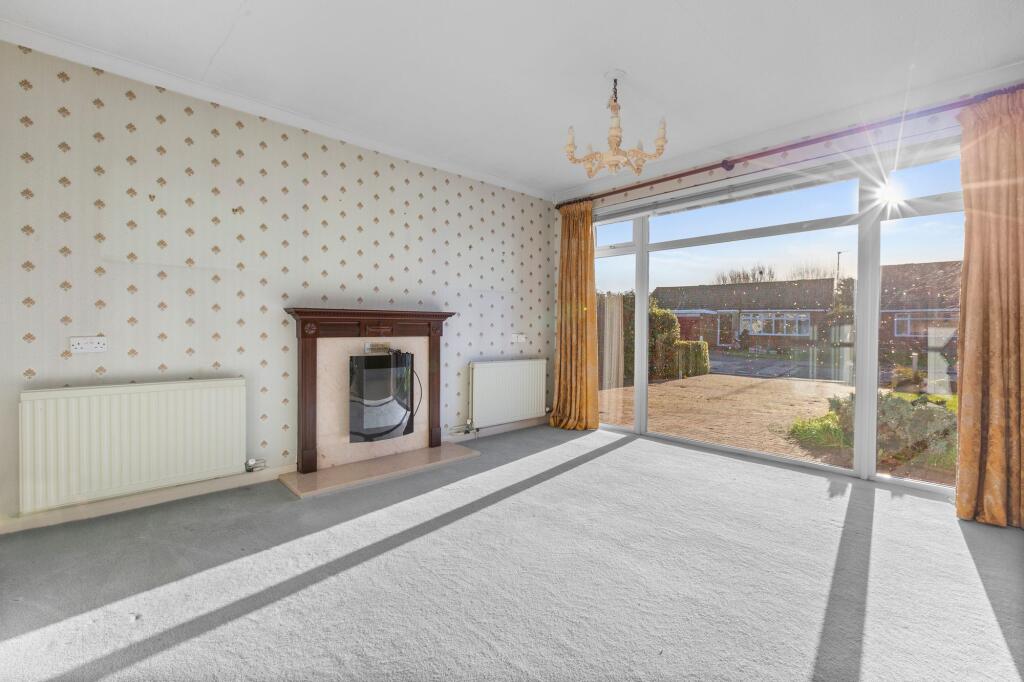 House in Stoke Mandeville, Buckinghamshire - View 2