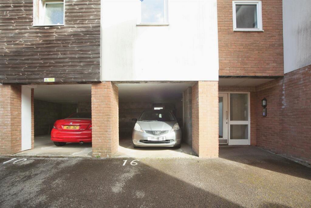 House in Cardiff, Windsor Quay, Grangetown - View 3