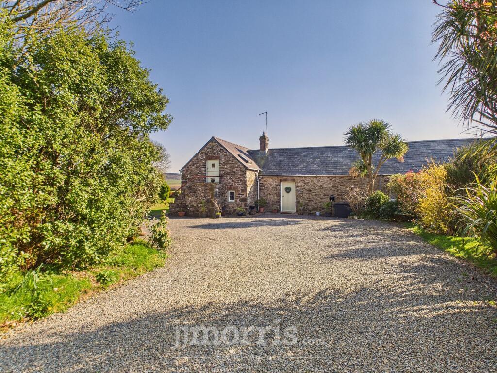 Main image of property: Clyn Bach, Tynewydd, Fishguard, SA65 9QS