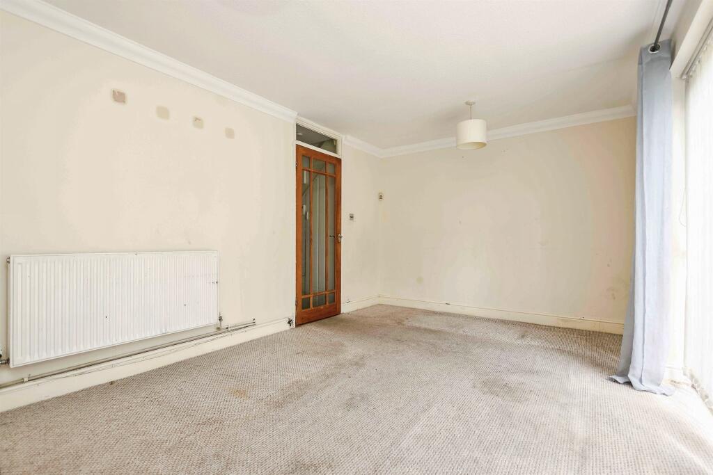 Wolseley Close, Birmingham photo 4