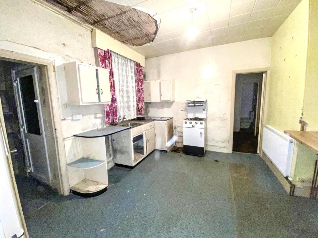 House in Torquay - More