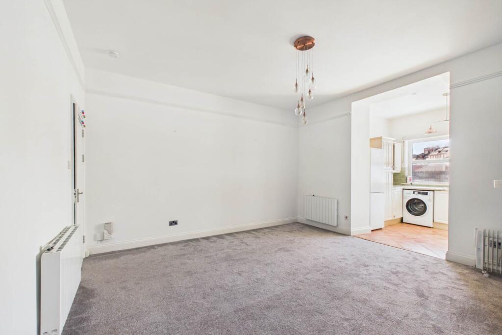 Apartment in London, Leyton - View 4