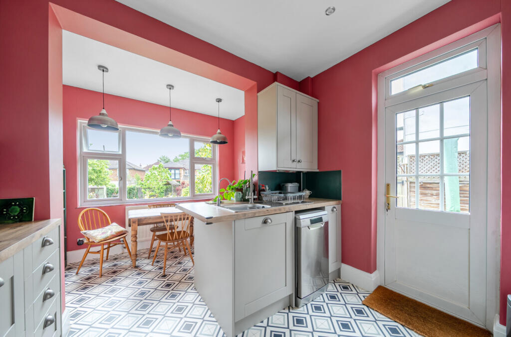 New Farm Avenue, Bromley, BR2 - View 6