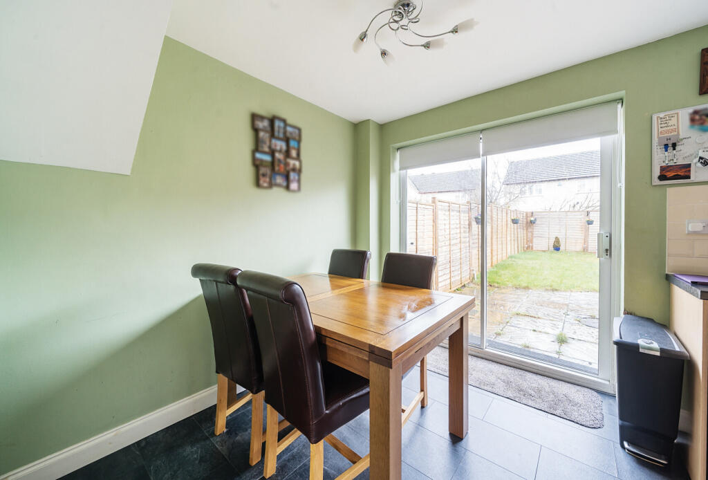 Beechurst Way, Bishops Cleeve, Cheltenham, Gloucestershire, GL52 photo 4