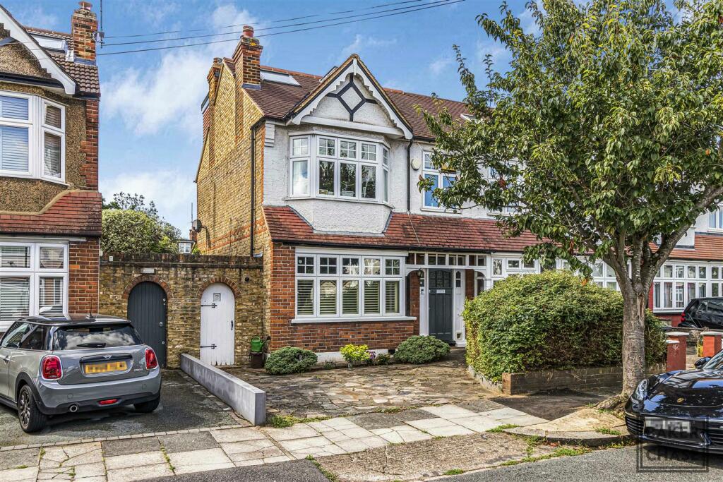 Main image of property: Halstead Gardens, Winchmore Hill, London, N21