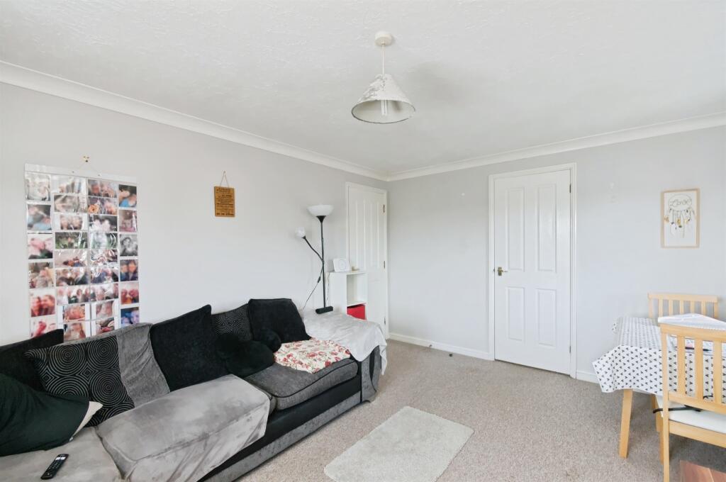 Apartment in Rother, Bexhill-on-Sea - View 4
