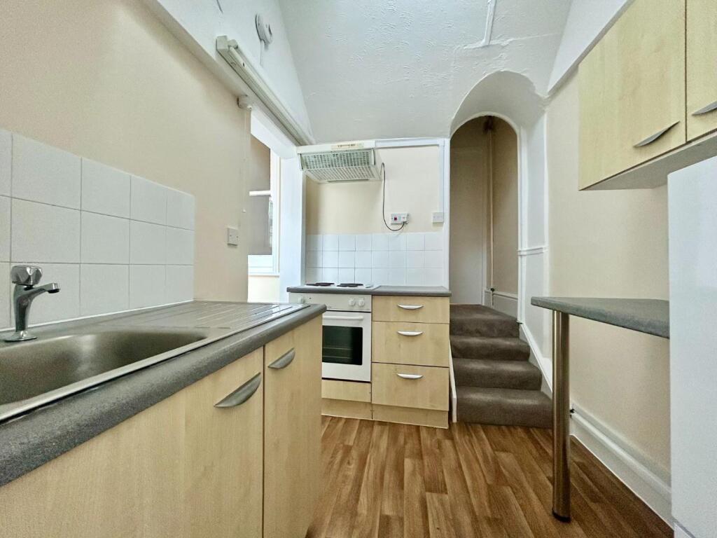 Warwick Road, Worthing photo 5