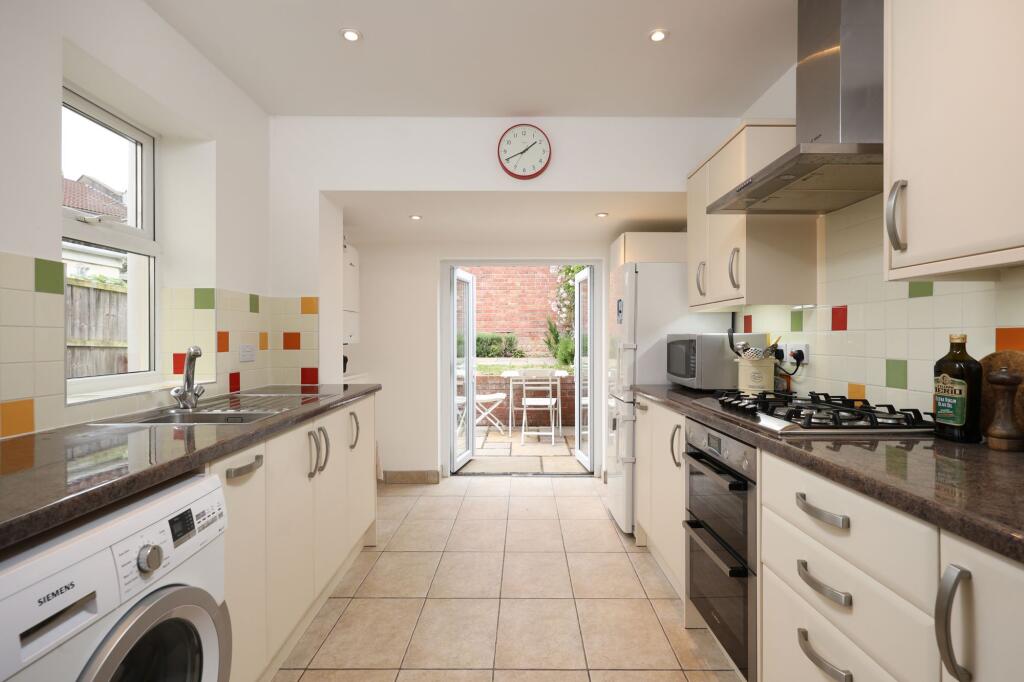 Main image of property: Oak Road, Bristol, BS7