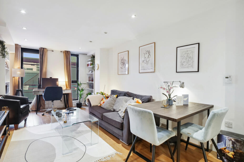 Apartment in London, Bankside, The Borough - View 4