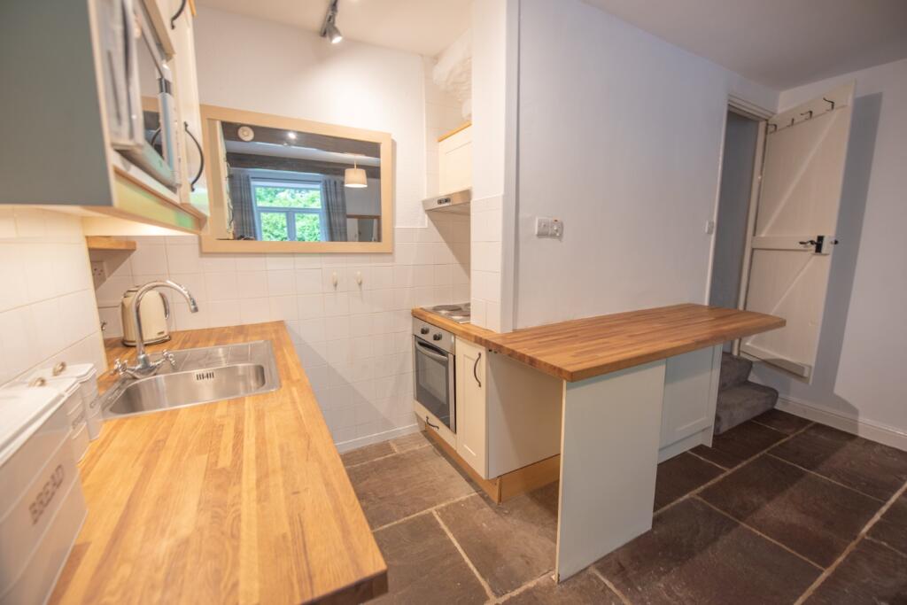 6 North View, Eastburn BD20 8TY  photo 4
