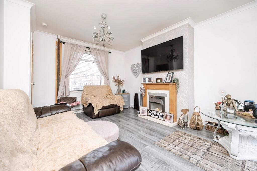 House in Sandwell, Ross - More